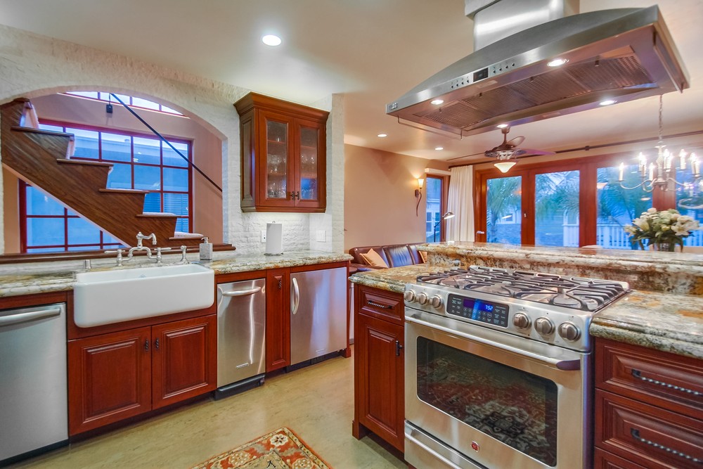 Virtual tour photo 39 of 79 for 732 York Ct