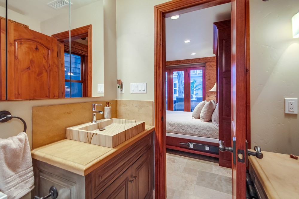 Virtual tour photo 46 of 79 for 732 York Ct