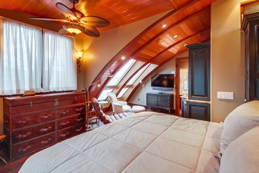 Virtual tour photo 52 of 79 for 732 York Ct