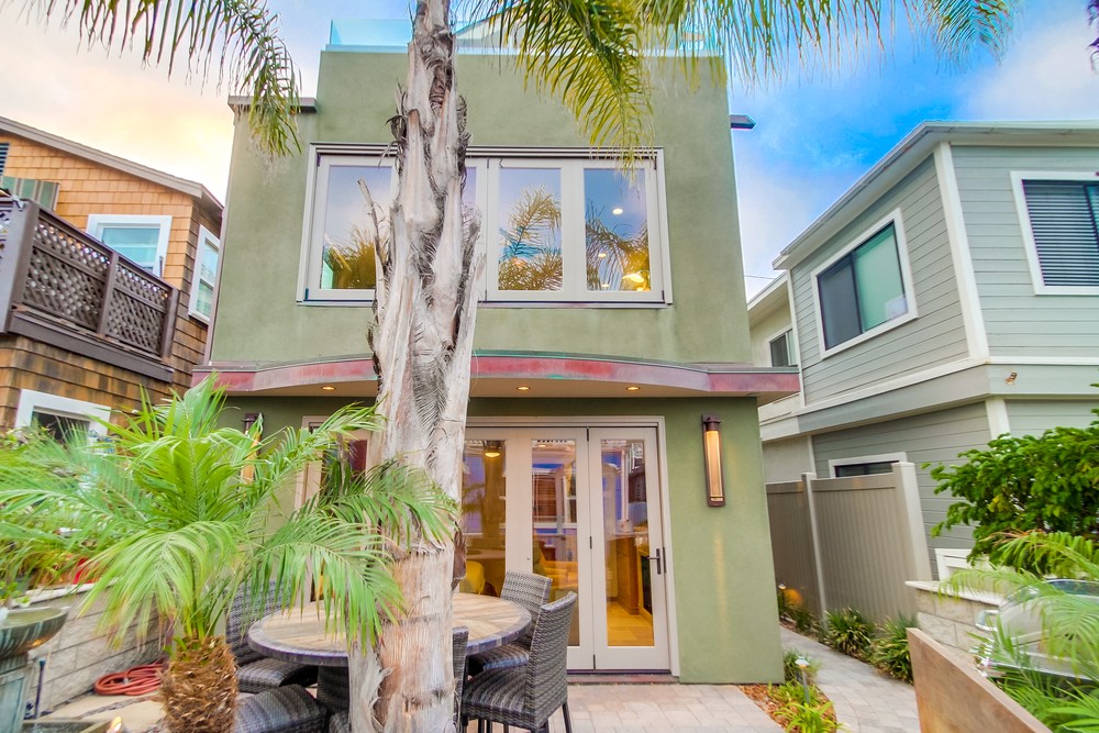Virtual tour photo 67 of 79 for 732 York Ct
