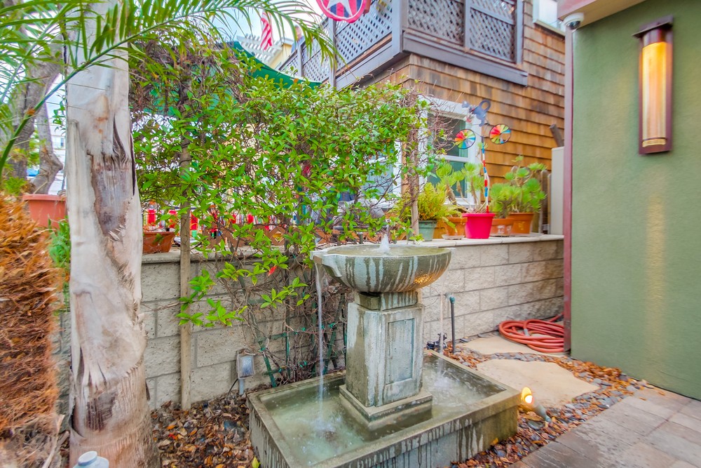 Virtual tour photo 75 of 79 for 732 York Ct