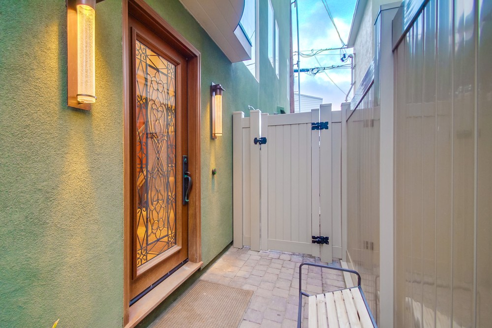 Virtual tour photo 76 of 79 for 732 York Ct