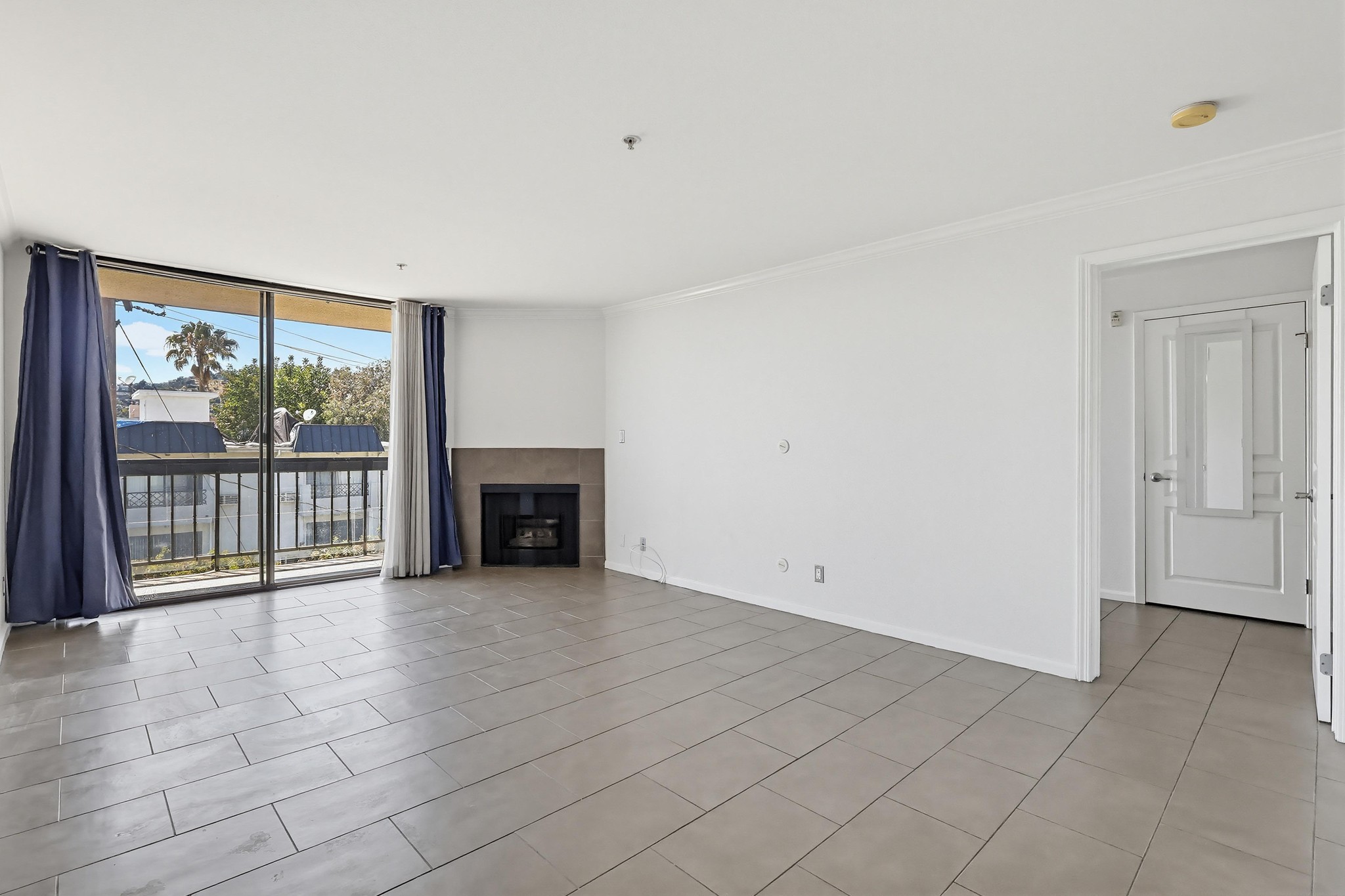 Virtual tour photo 10 of 35 for 7320 Hawthorn Ave