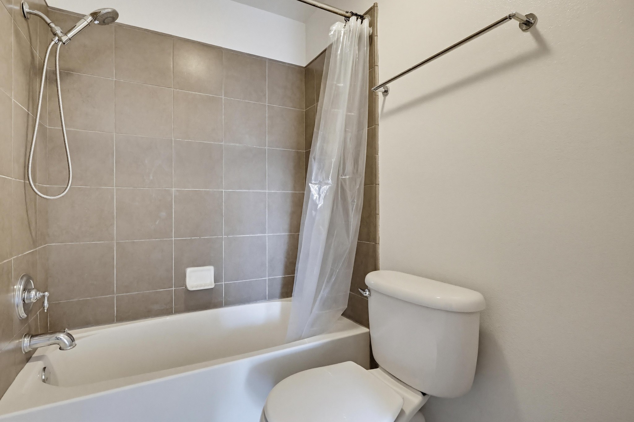 Virtual tour photo 15 of 35 for 7320 Hawthorn Ave