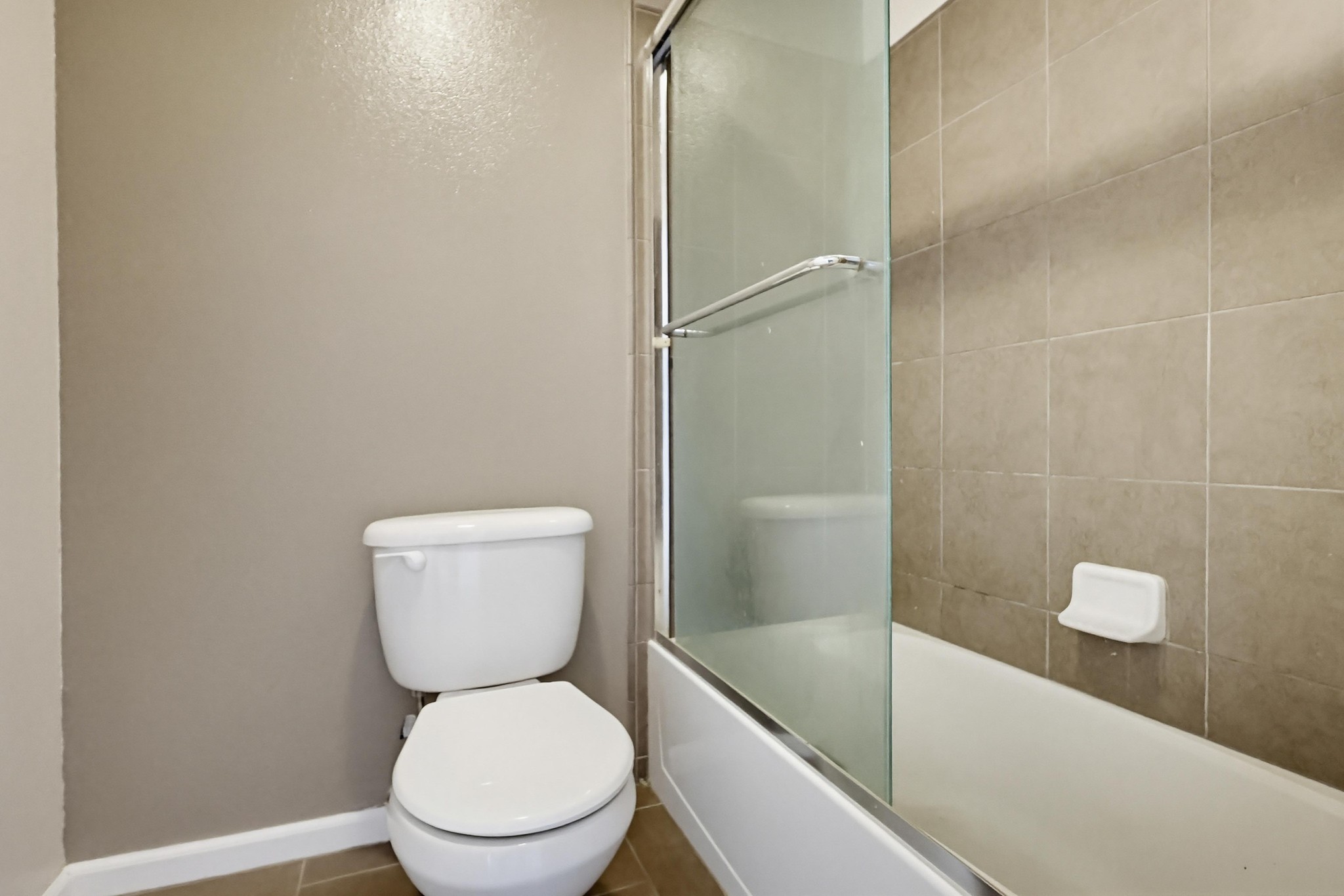 Virtual tour photo 28 of 35 for 7320 Hawthorn Ave