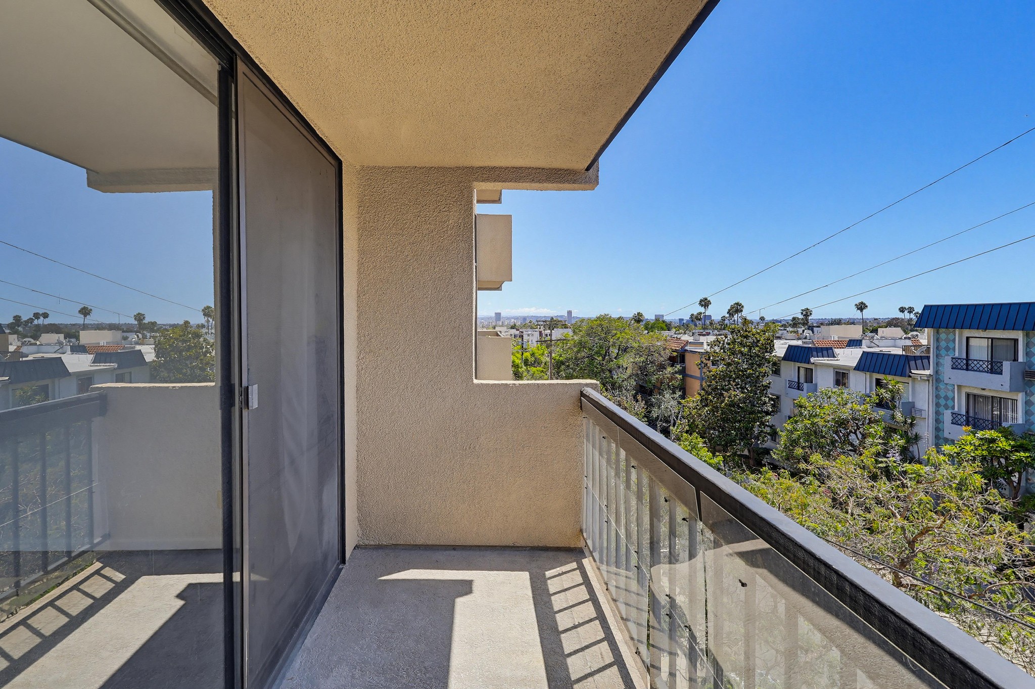 Virtual tour photo 29 of 35 for 7320 Hawthorn Ave