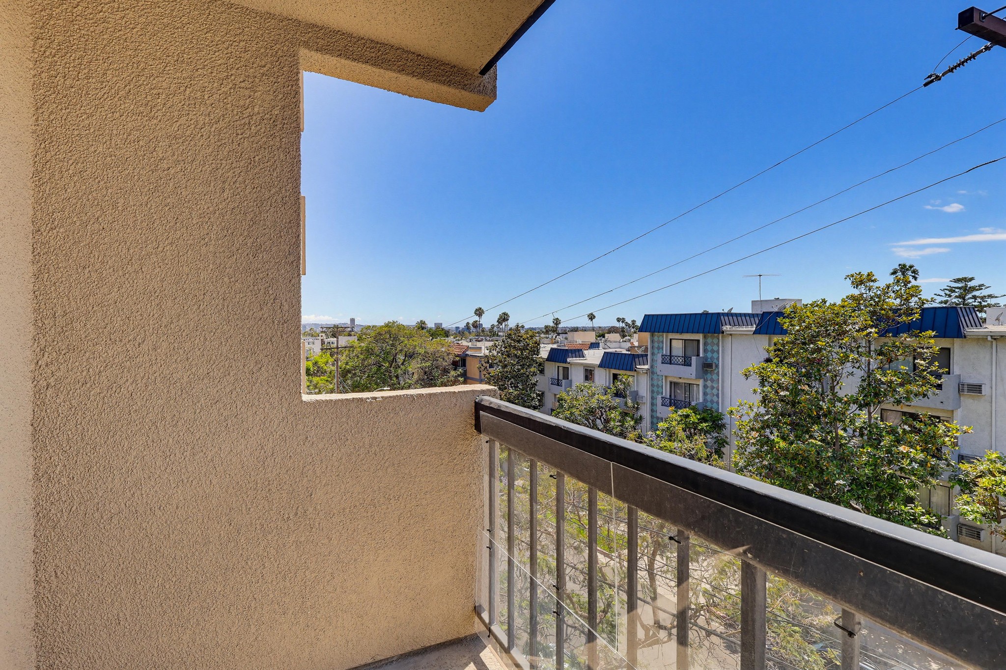 Virtual tour photo 30 of 35 for 7320 Hawthorn Ave
