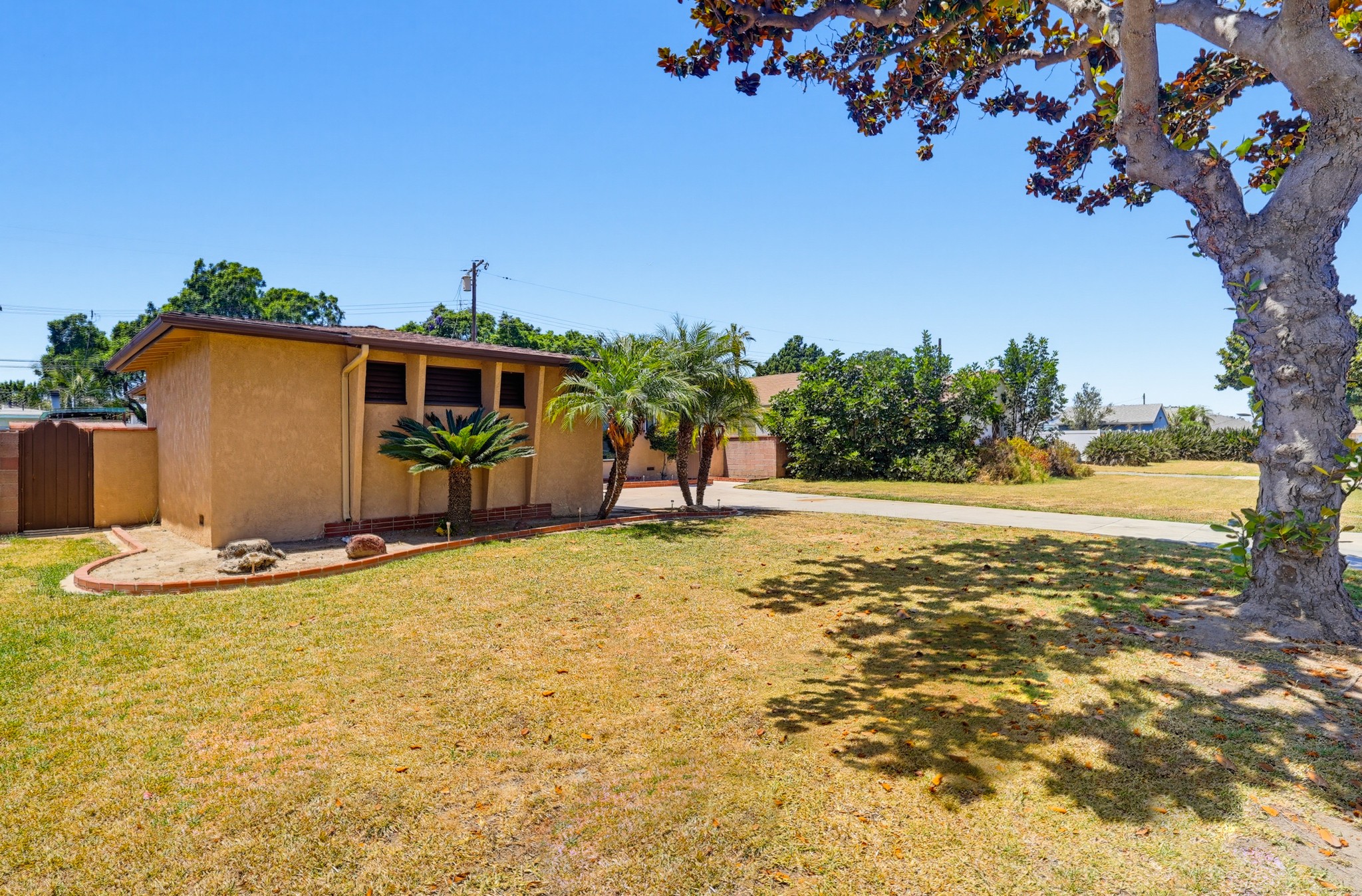 Virtual tour photo 4 of 64 for 7326 Glencliff Dr