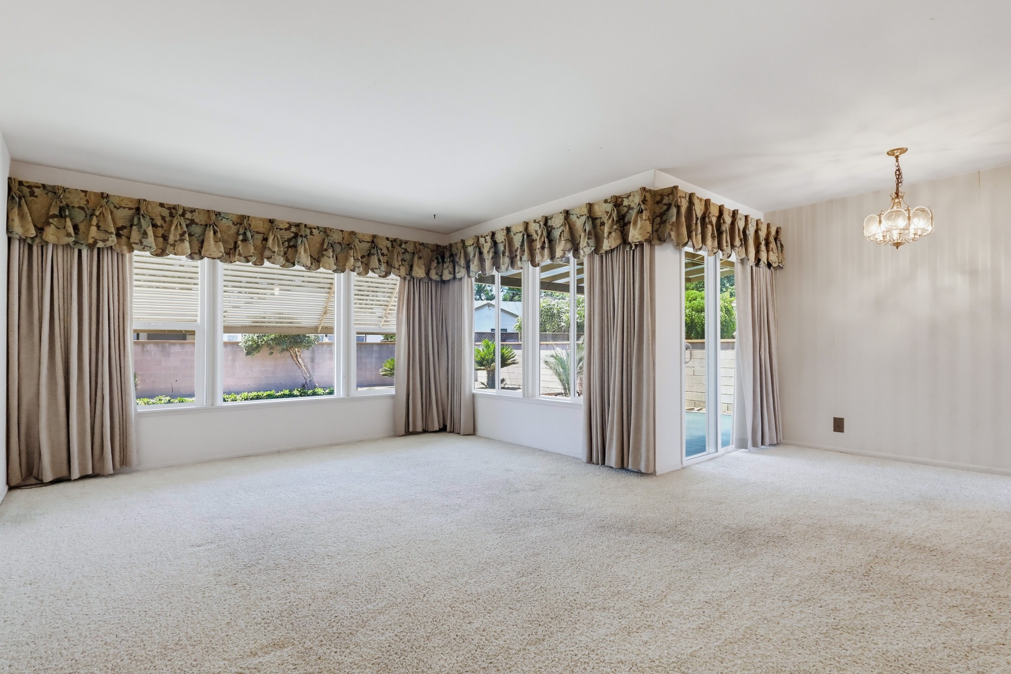 Virtual tour photo 11 of 64 for 7326 Glencliff Dr