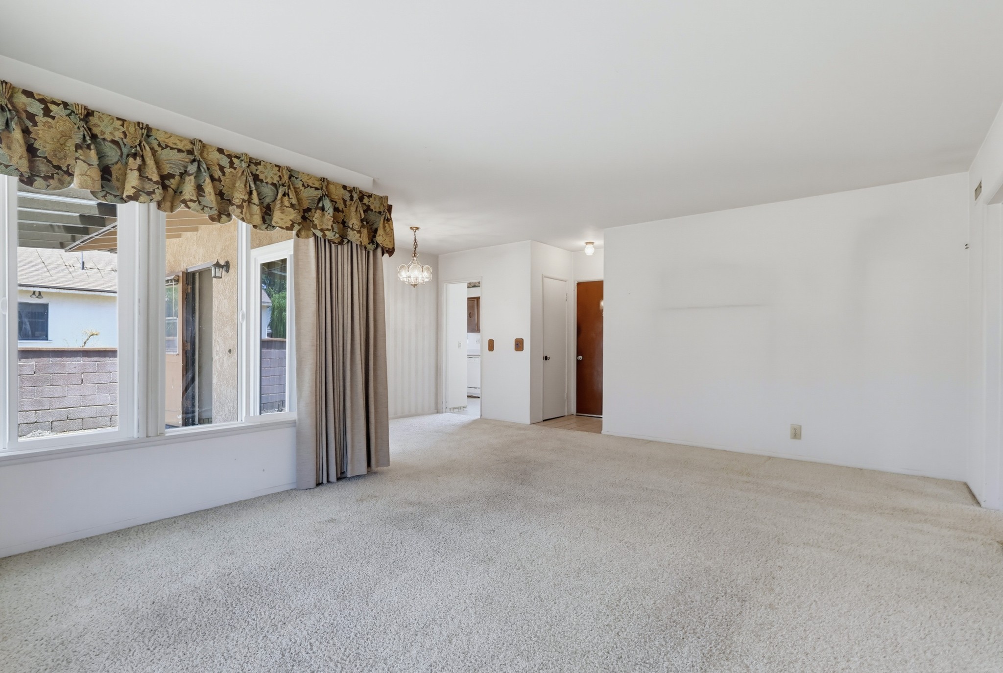 Virtual tour photo 13 of 64 for 7326 Glencliff Dr