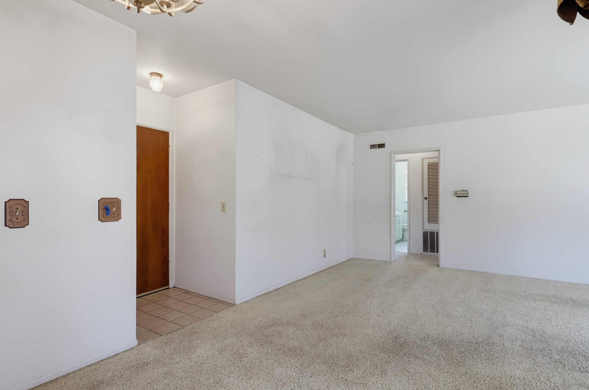 Virtual tour photo 14 of 64 for 7326 Glencliff Dr