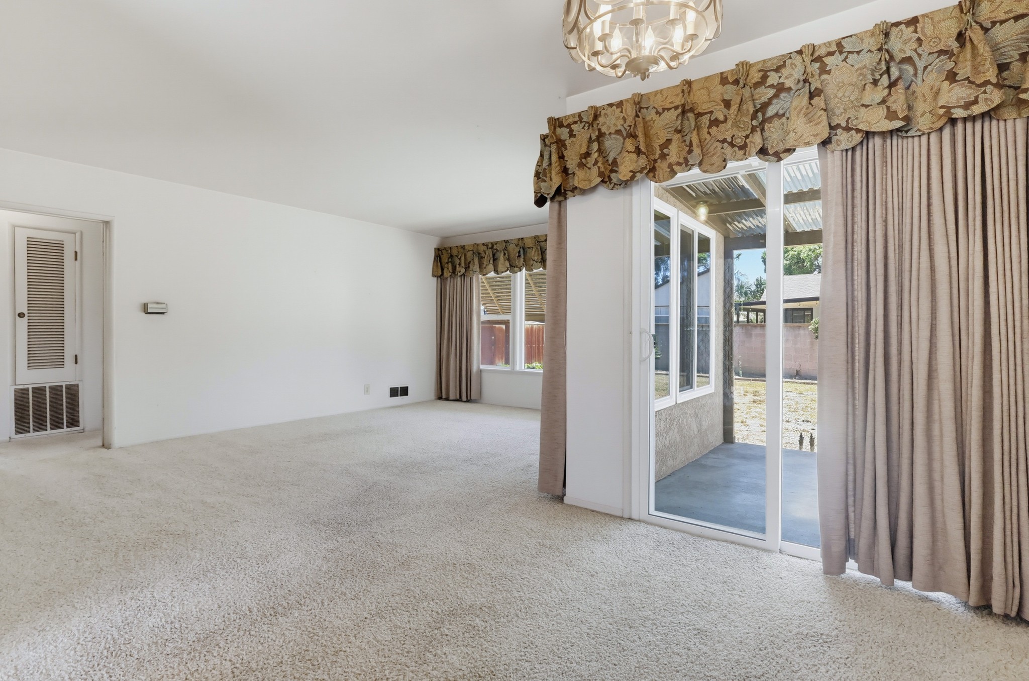Virtual tour photo 17 of 64 for 7326 Glencliff Dr