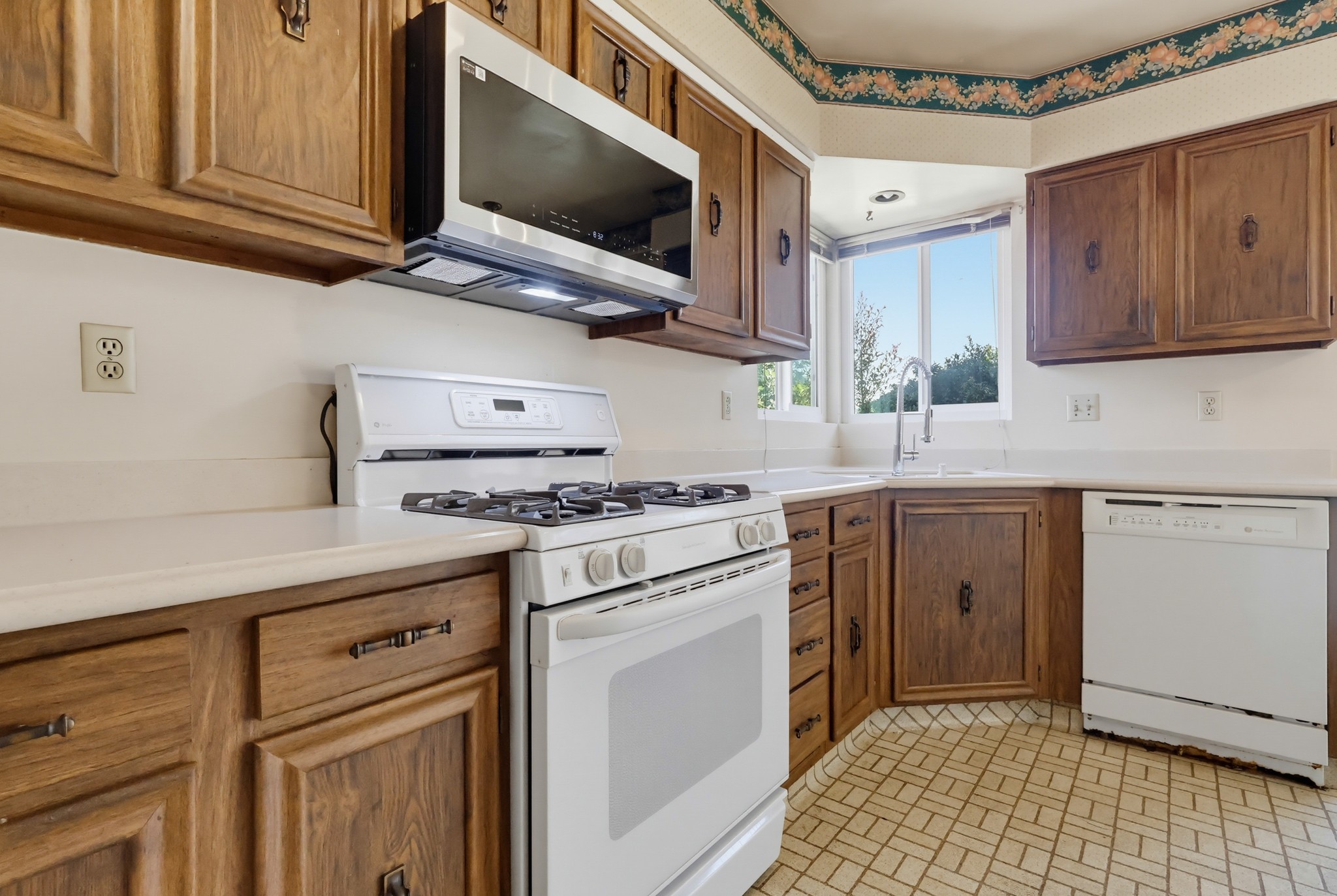 Virtual tour photo 20 of 64 for 7326 Glencliff Dr