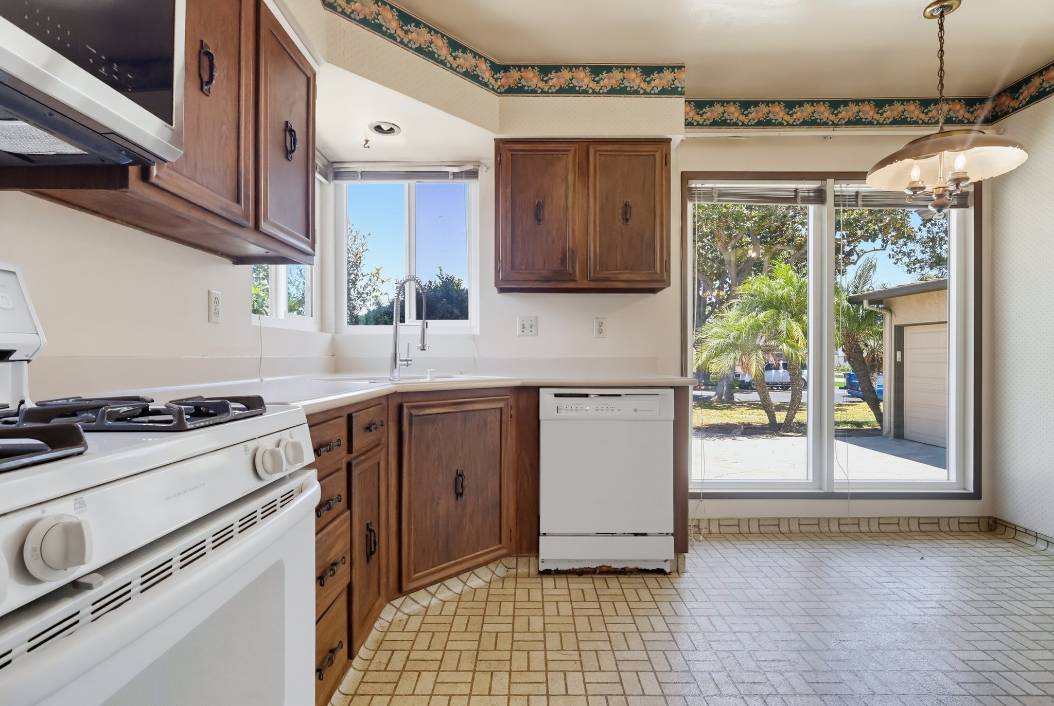 Virtual tour photo 21 of 64 for 7326 Glencliff Dr