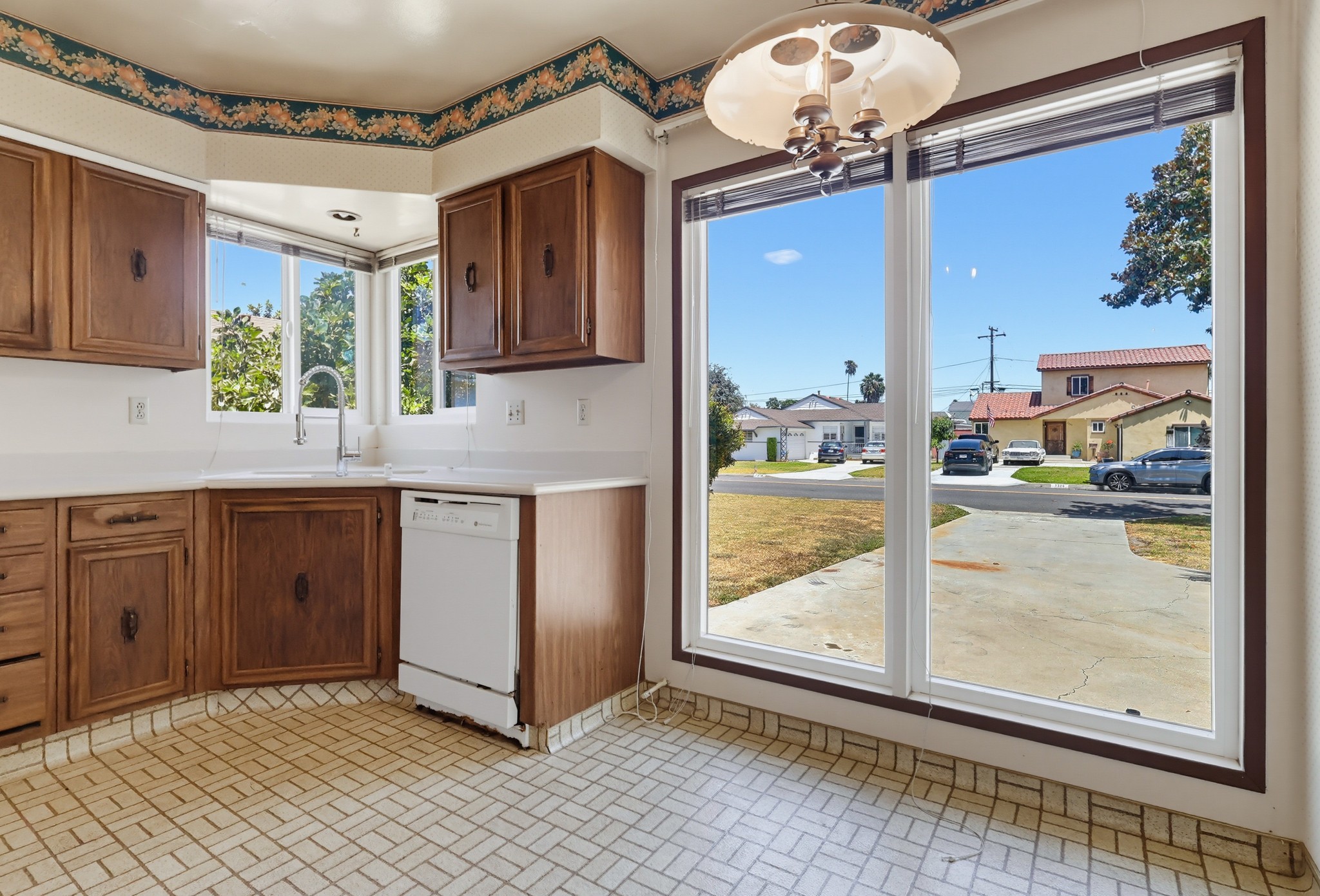 Virtual tour photo 22 of 64 for 7326 Glencliff Dr