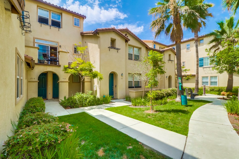 Virtual tour photo 3 of 44 for 733 Anchor Cove