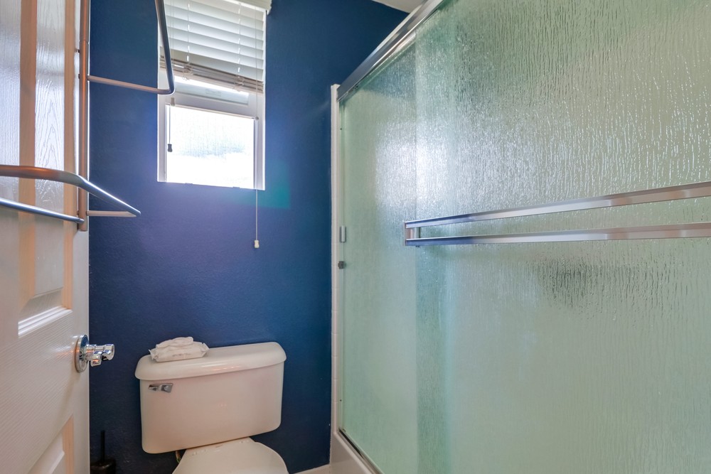 Virtual tour photo 32 of 44 for 733 Anchor Cove