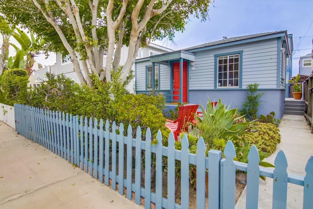 Virtual tour photo 1 of 36 for 733 Avalon Ct