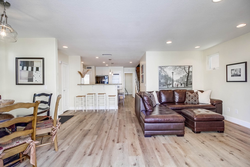 Virtual tour photo 17 of 63 for 733 Jersey Ct