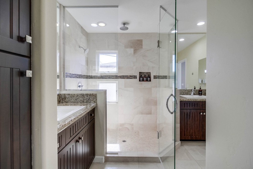 Virtual tour photo 50 of 63 for 733 Jersey Ct