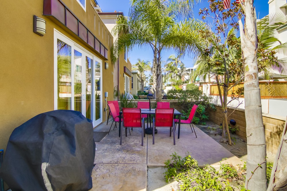 Virtual tour photo 4 of 41 for 733 Jersey Ct