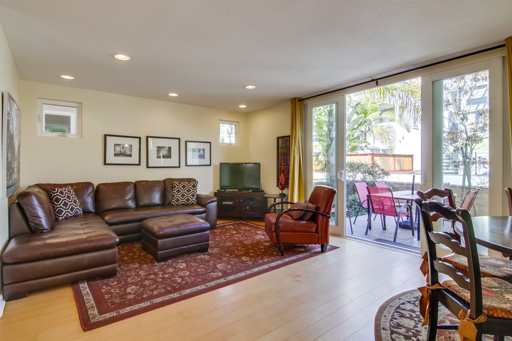 Virtual tour photo 7 of 41 for 733 Jersey Ct