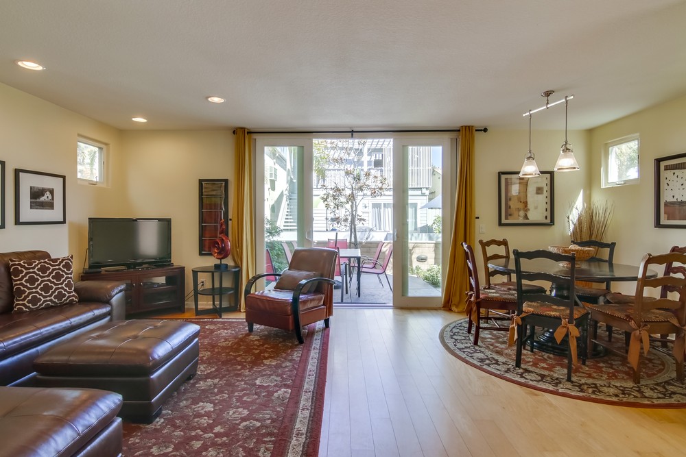 Virtual tour photo 10 of 41 for 733 Jersey Ct