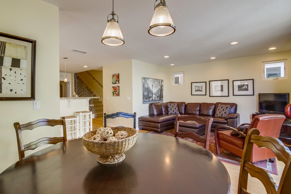 Virtual tour photo 13 of 41 for 733 Jersey Ct
