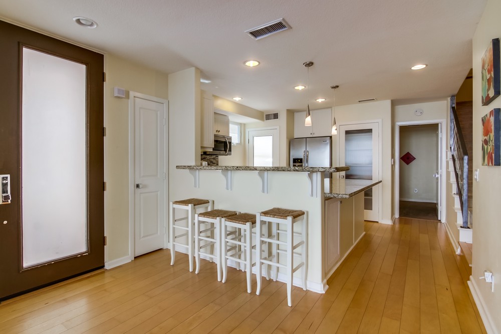 Virtual tour photo 17 of 41 for 733 Jersey Ct