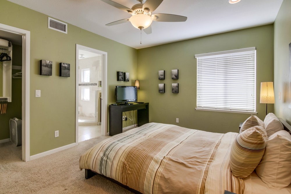 Virtual tour photo 27 of 41 for 733 Jersey Ct