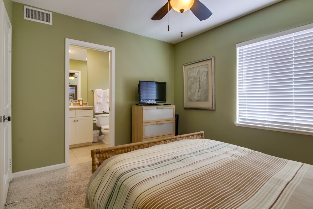 Virtual tour photo 33 of 41 for 733 Jersey Ct