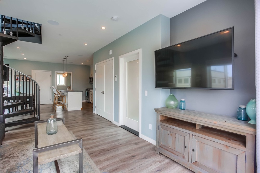 Virtual tour photo 15 of 57 for 733 Salem Ct