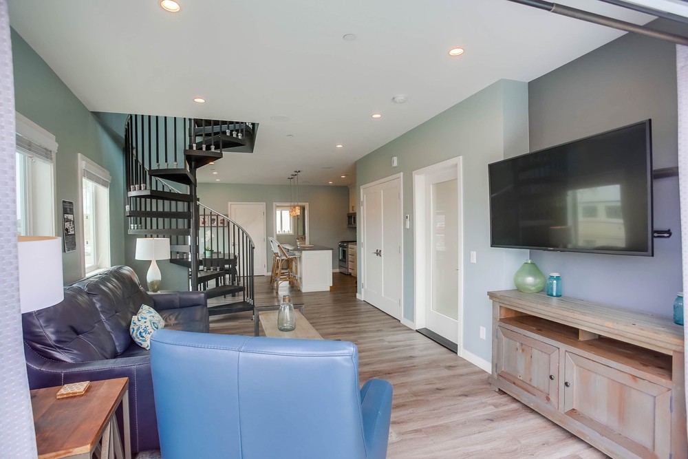 Virtual tour photo 16 of 57 for 733 Salem Ct