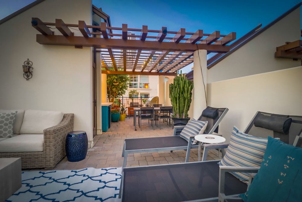 Virtual tour photo 3 of 93 for 733 W G St