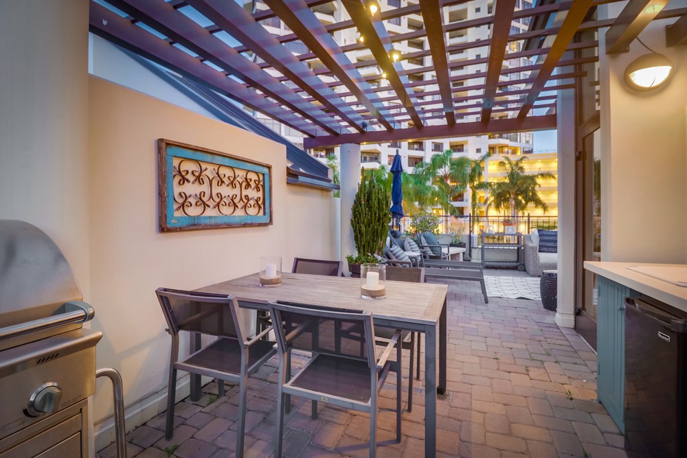 Virtual tour photo 6 of 93 for 733 W G St