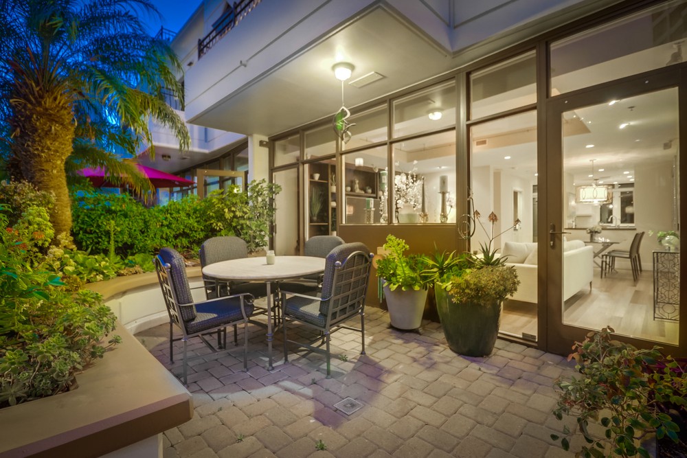 Virtual tour photo 14 of 93 for 733 W G St