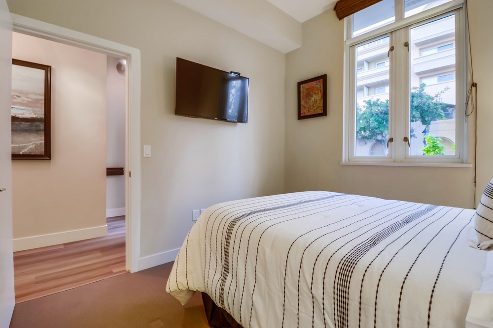 Virtual tour photo 41 of 93 for 733 W G St