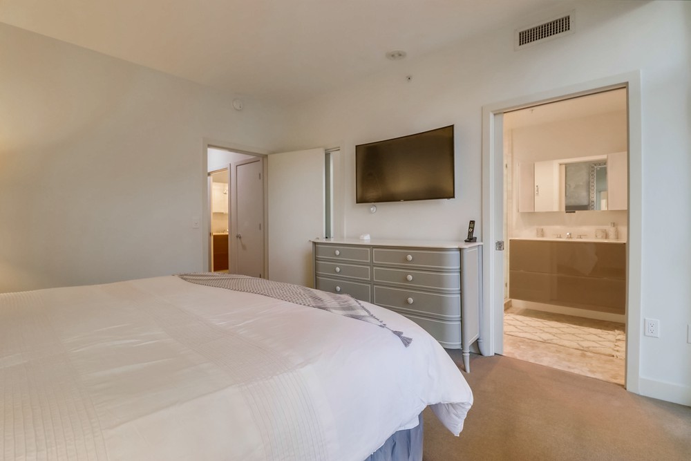Virtual tour photo 49 of 93 for 733 W G St