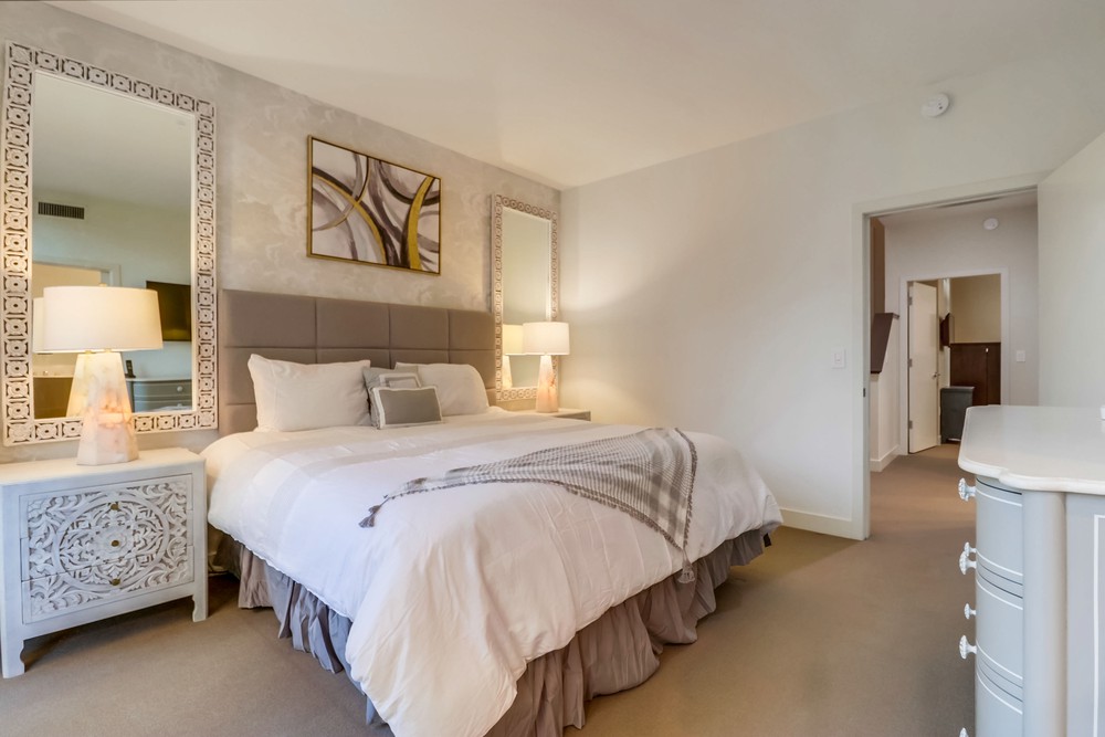 Virtual tour photo 50 of 93 for 733 W G St