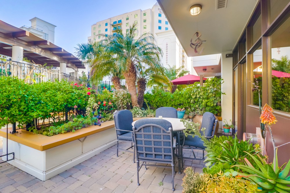 Virtual tour photo 76 of 93 for 733 W G St