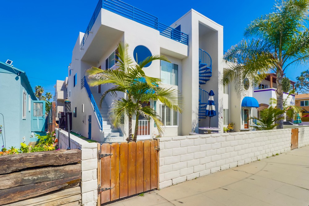 Virtual tour photo 3 of 47 for 734 Ensenada Ct
