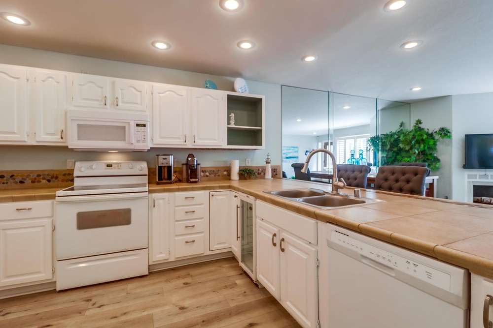 Virtual tour photo 17 of 47 for 734 Ensenada Ct