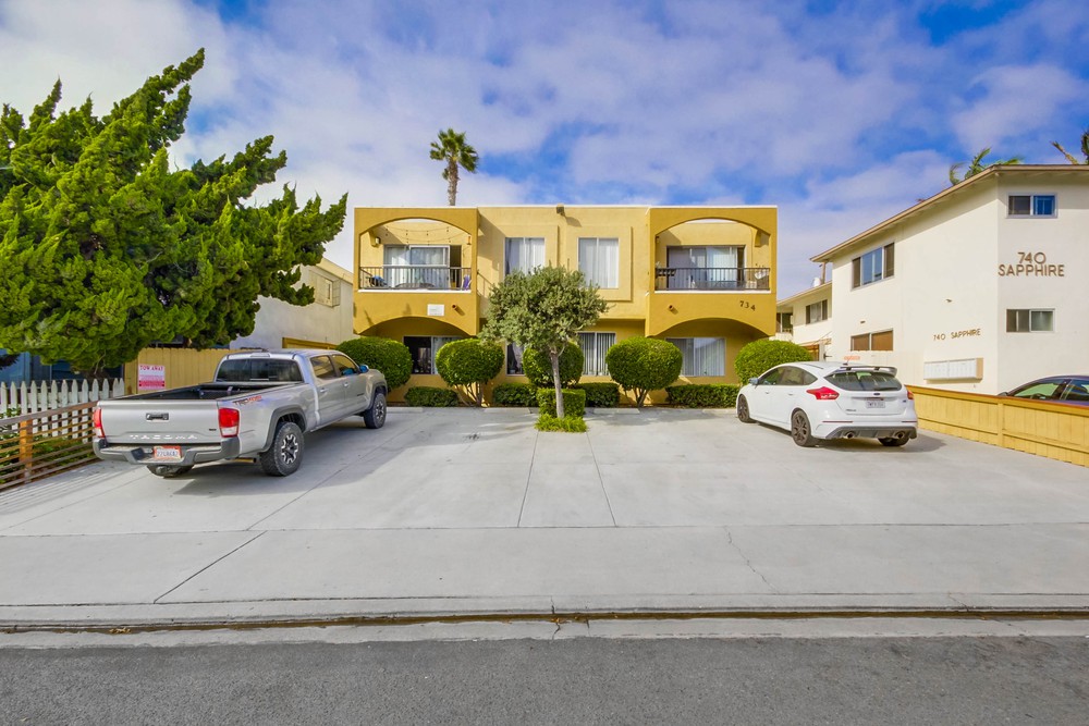 Virtual tour photo 3 of 29 for 734 Sapphire St #3
