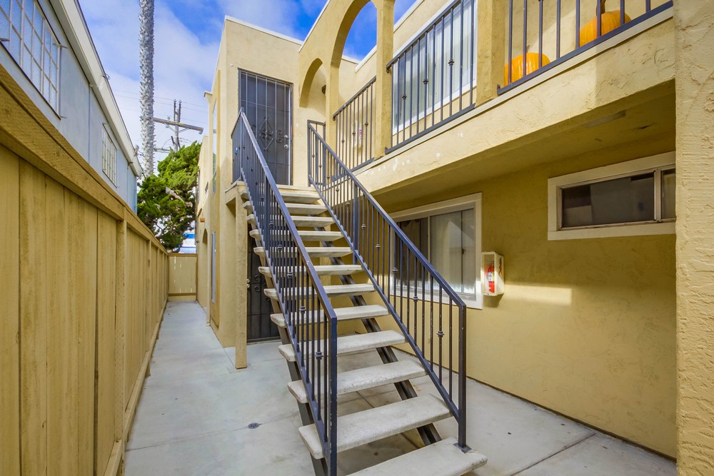 Virtual tour photo 6 of 29 for 734 Sapphire St #3