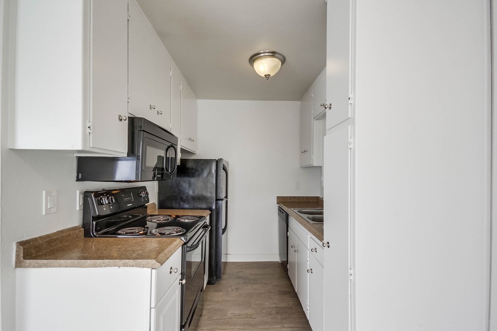 Virtual tour photo 13 of 29 for 734 Sapphire St #3