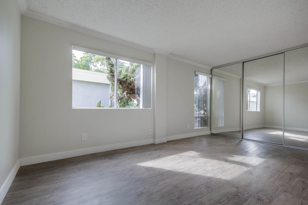 Virtual tour photo 18 of 29 for 734 Sapphire St #3