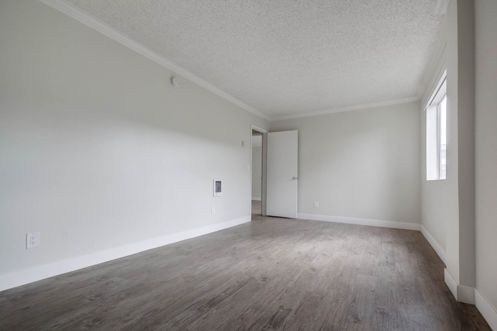 Virtual tour photo 21 of 29 for 734 Sapphire St #3