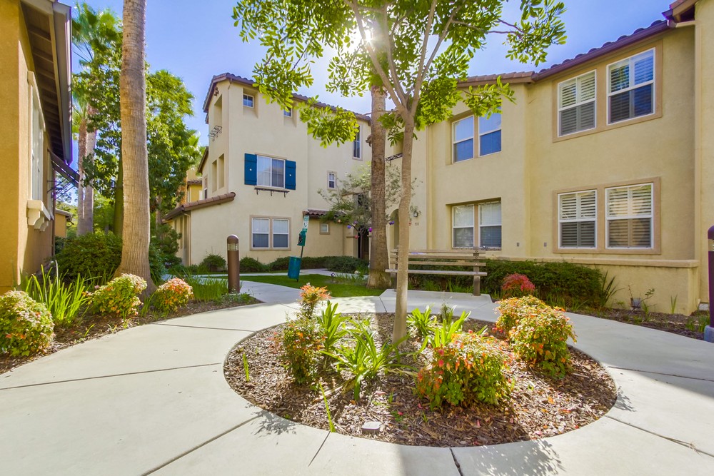 Virtual tour photo 3 of 47 for 735 Anchor Cove