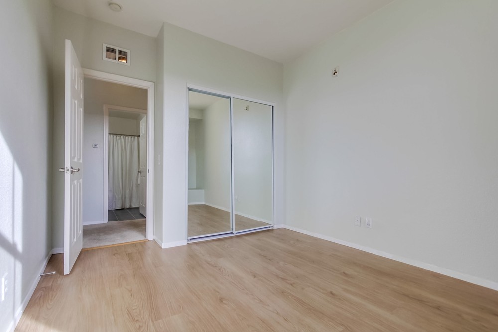Virtual tour photo 38 of 47 for 735 Anchor Cove