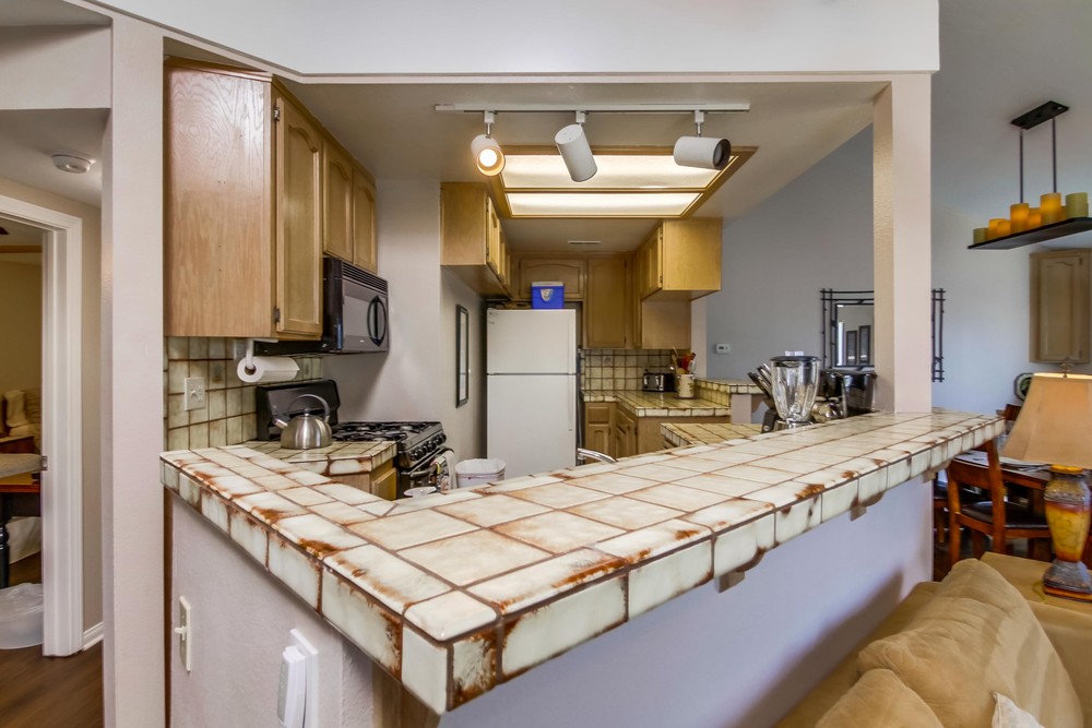 Virtual tour photo 18 of 43 for 735 Santa Clara Pl #3